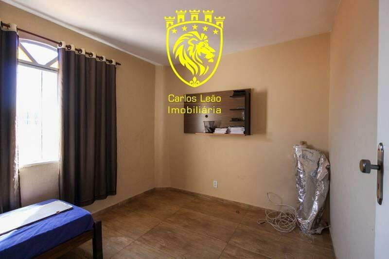 Casa, Planalto, 5 Quartos, 5 Vagas, 1 Suíte