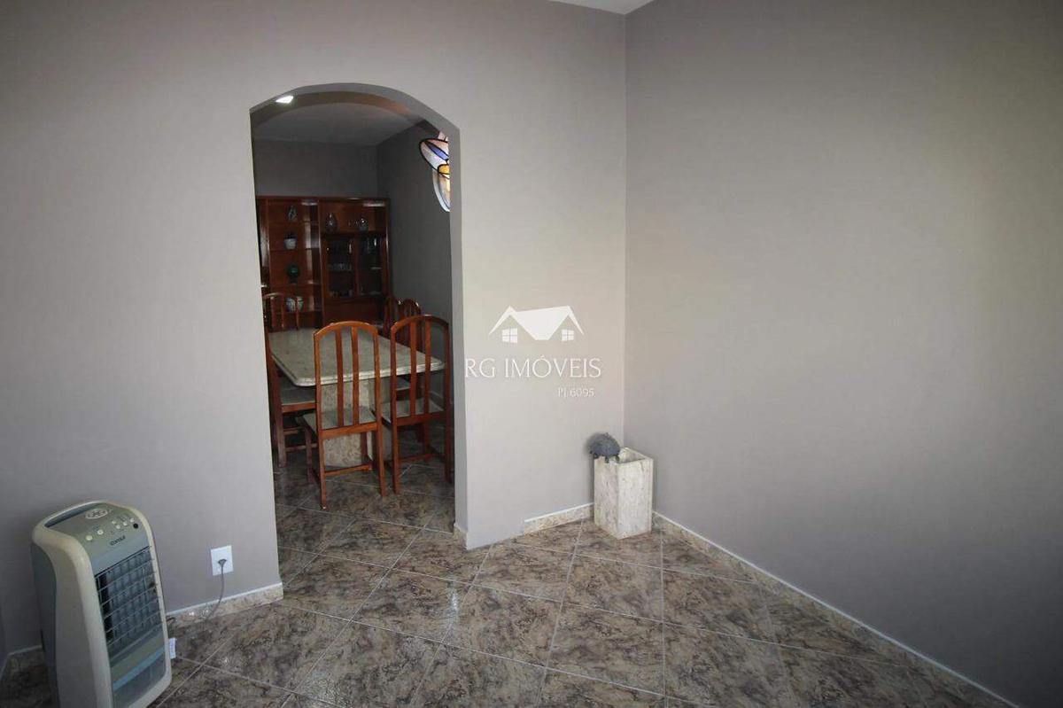 Casa, Milionários, 2 Quartos, 1 Vaga, 1 Suíte