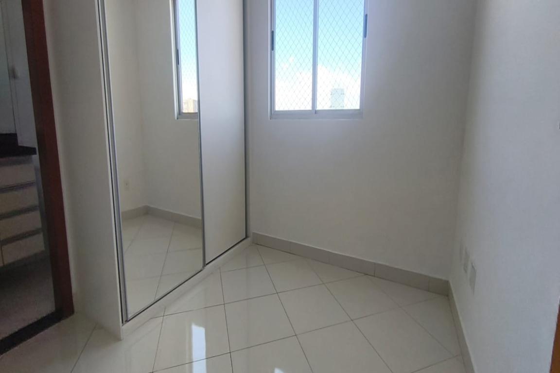 Cobertura, Santa Cruz, 3 Quartos, 2 Vagas, 1 Suíte