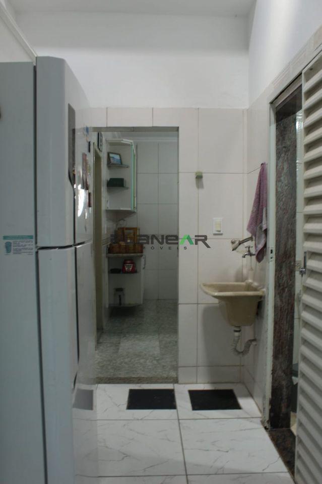 Casa, Santa Cruz Industrial, 3 Quartos, 8 Vagas, 2 Suítes