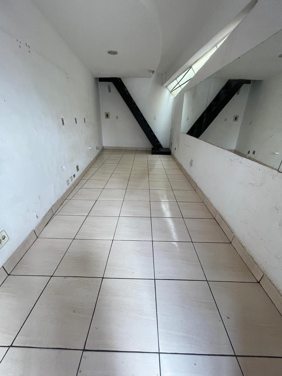 Andar, Centro, 0 Quarto, 0 Vaga