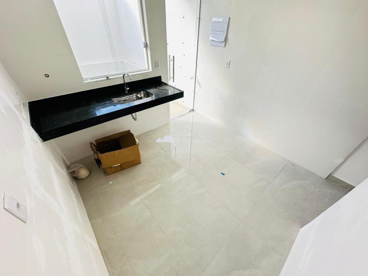 Casa, Floramar, 2 Quartos, 1 Vaga, 2 Suítes