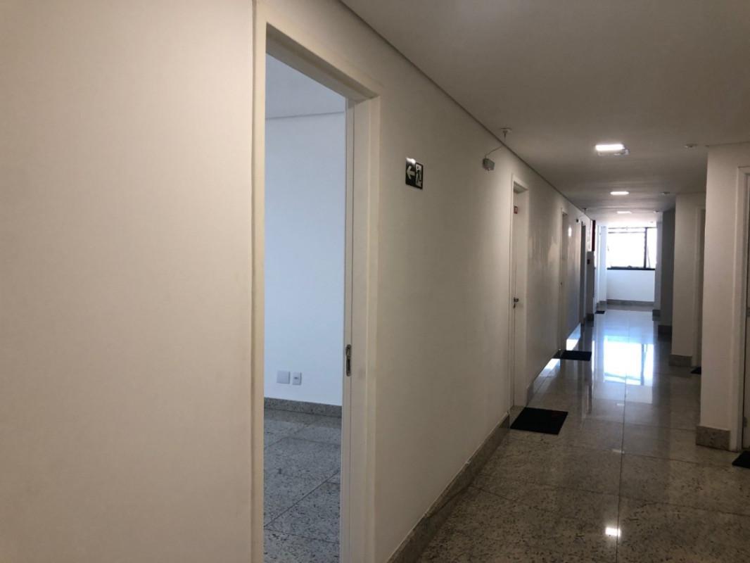 Sala, Barro Preto, 0 Quarto, 1 Vaga