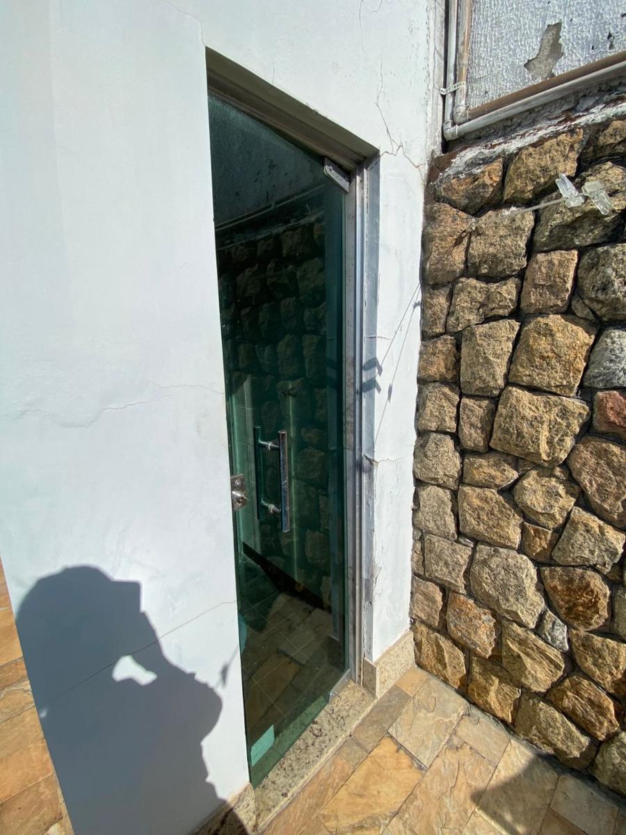Casa, João Pinheiro, 4 Quartos, 2 Vagas, 1 Suíte
