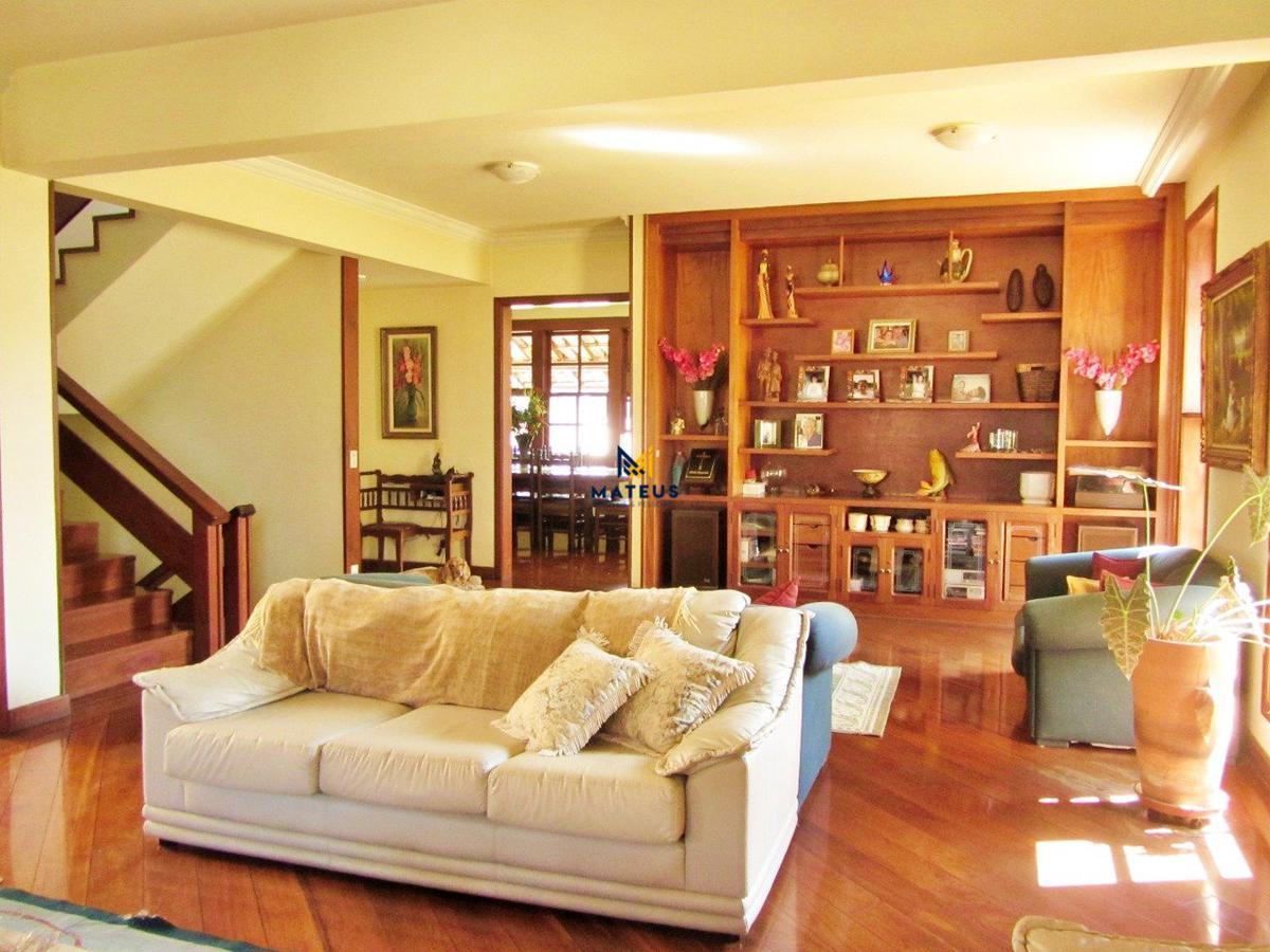 Casa, Alto Caiçaras, 3 Quartos, 5 Vagas, 1 Suíte