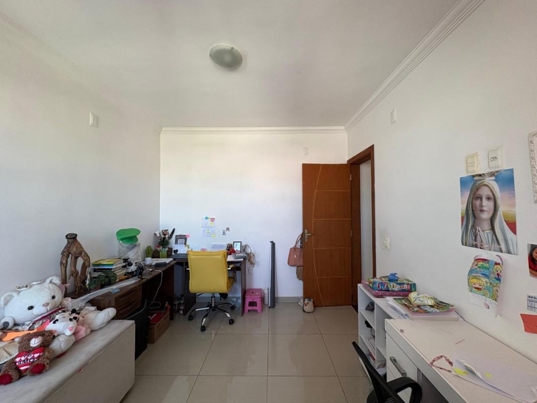 Casa, Jardim Riacho das Pedras, 3 Quartos, 2 Vagas, 1 Suíte