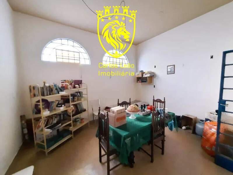 Casa, Planalto, 6 Quartos, 2 Vagas, 1 Suíte