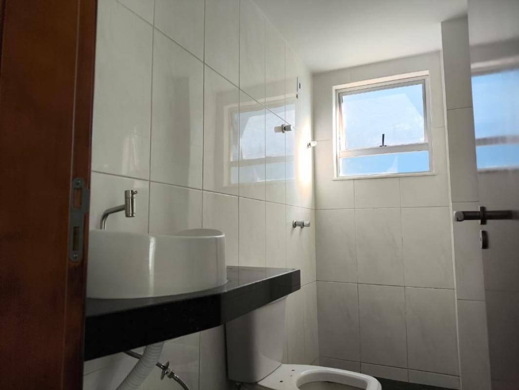 Apartamento, Barreiro, 3 Quartos, 2 Vagas, 1 Suíte