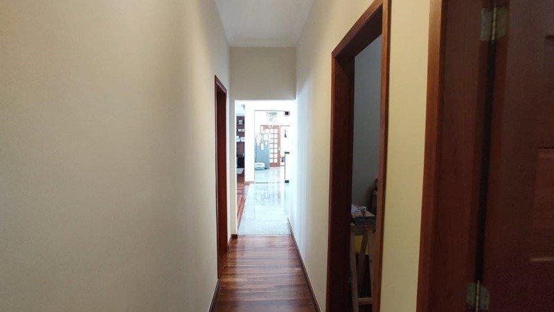 Casa, Braúnas, 3 Quartos, 8 Vagas, 2 Suítes