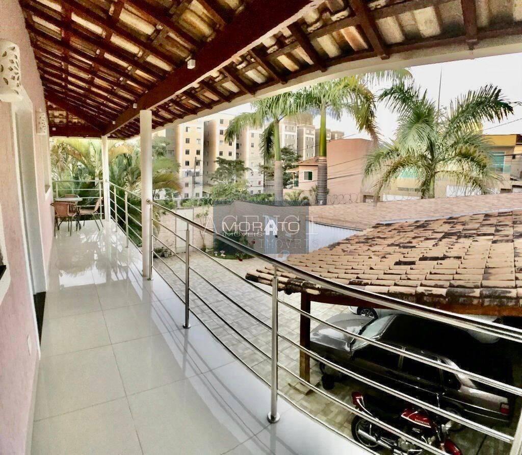 Casa, Cabral, 5 Quartos, 0 Vaga, 1 Suíte