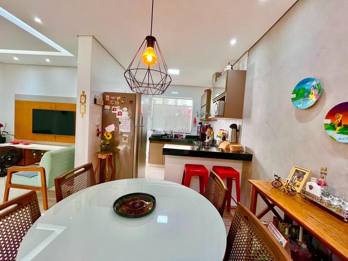 Casa, Santa Mônica, 3 Quartos, 2 Vagas, 1 Suíte