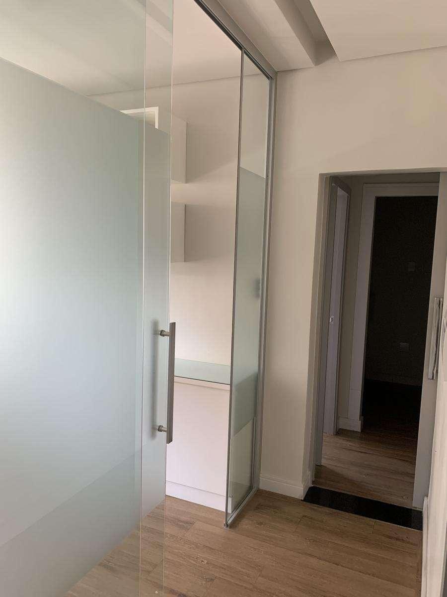 Sala, Lourdes, 0 Vaga