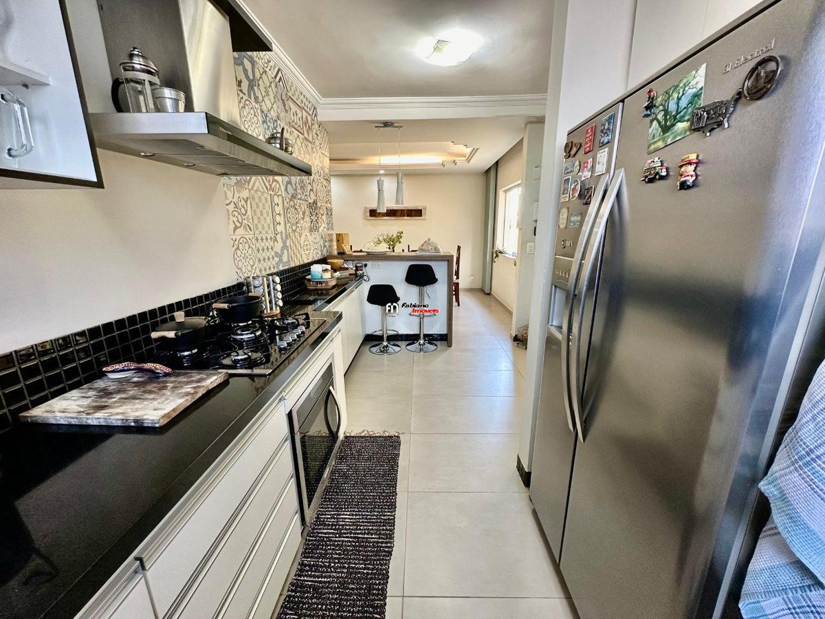 Casa, Itapoã, 4 Quartos, 4 Vagas, 2 Suítes