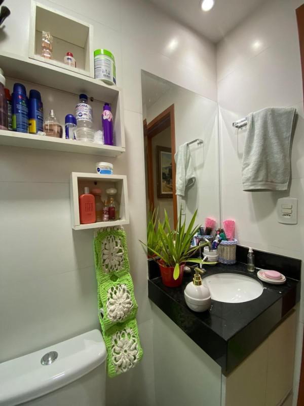 Apartamento, Miramar (barreiro), 2 Quartos, 1 Vaga