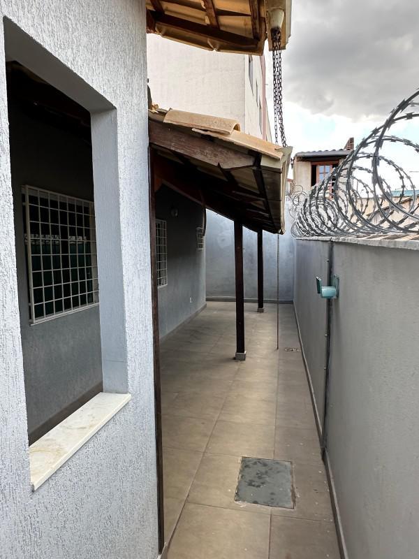 Casa, Masterville, 3 Quartos, 6 Vagas, 1 Suíte