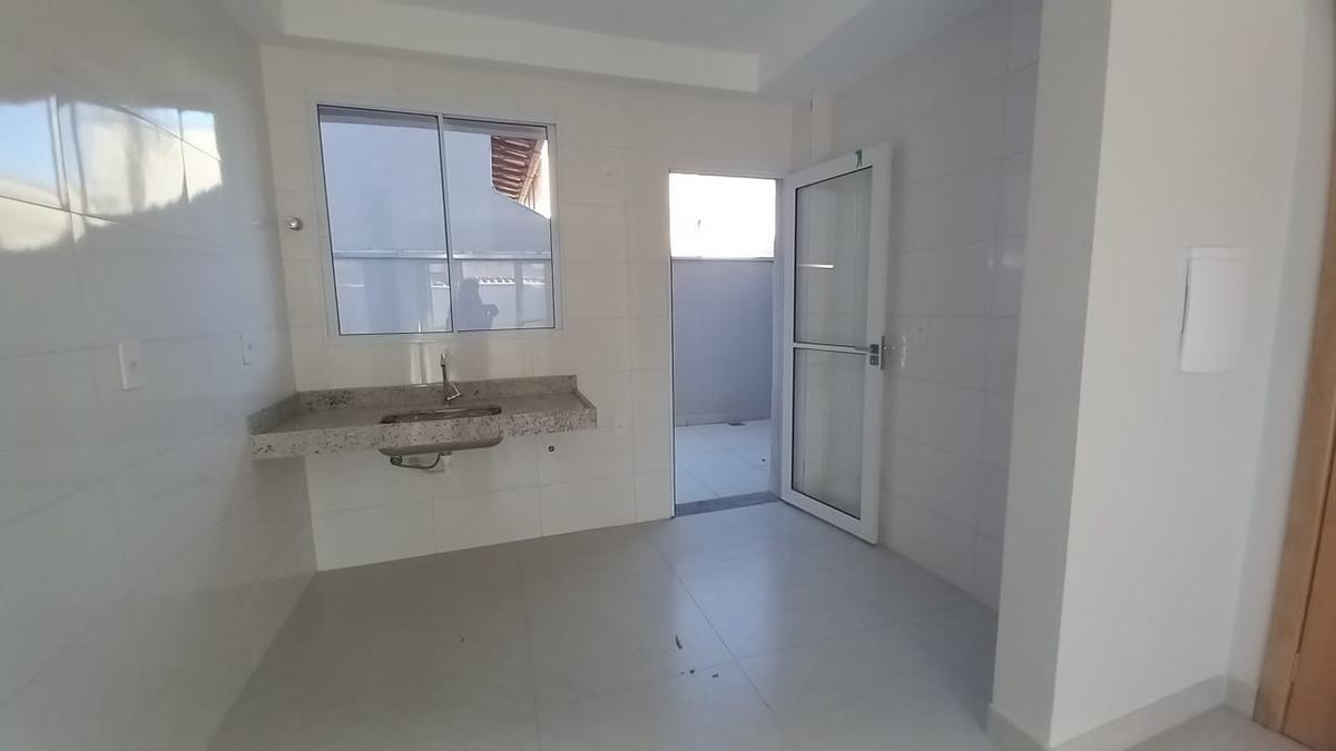 Apartamento, Santa Mônica, 2 Quartos, 1 Vaga