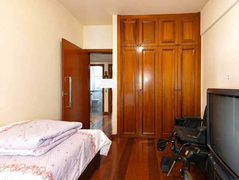 Apartamento, Funcionários, 4 Quartos, 2 Vagas, 1 Suíte