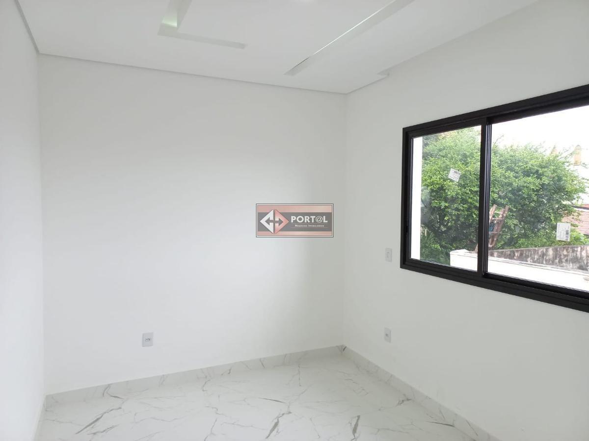 Casa, Santa Rosa, 3 Quartos, 2 Vagas, 3 Suítes