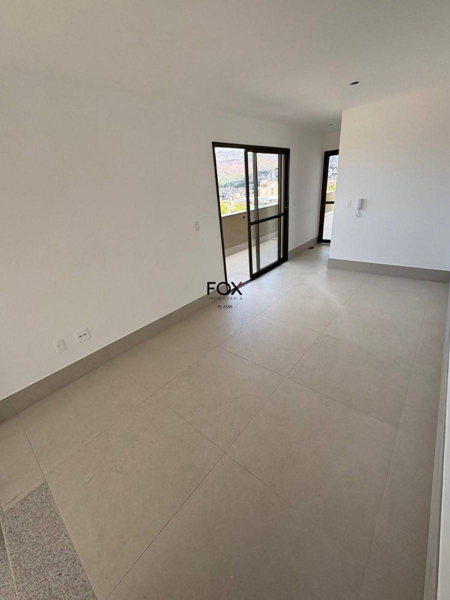 Apartamento, Esplanada, 4 Quartos, 2 Vagas, 1 Suíte