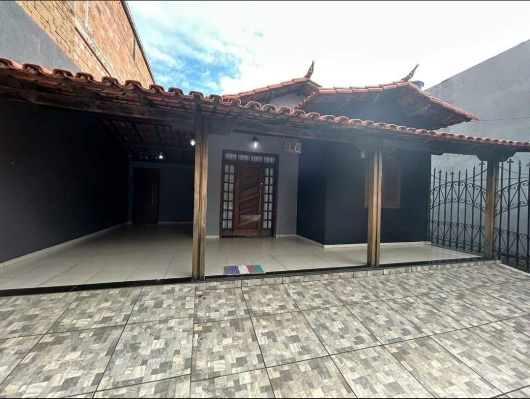 Casa, Eldorado, 4 Quartos, 7 Vagas, 1 Suíte