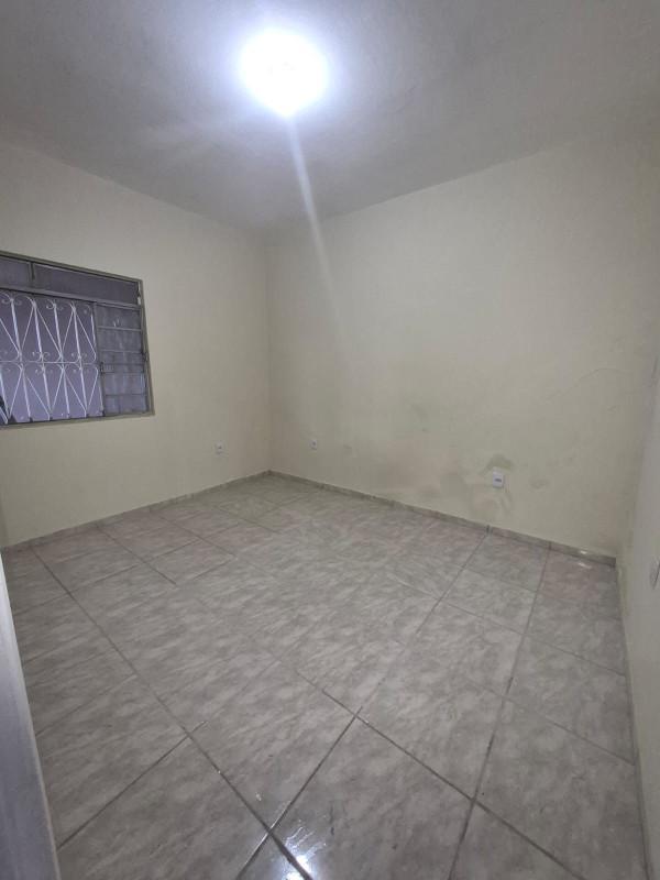 Galpão, Ermelinda, 0 Quarto, 30 Vagas