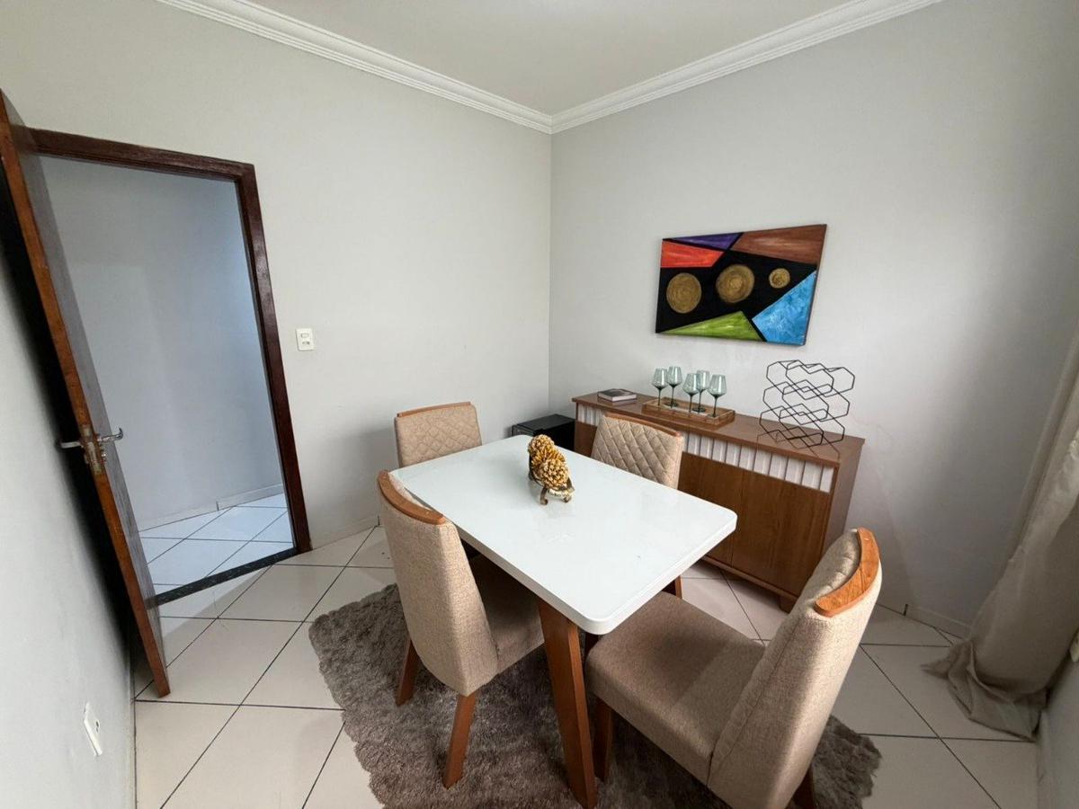 Casa, Europa, 3 Quartos, 3 Vagas, 1 Suíte