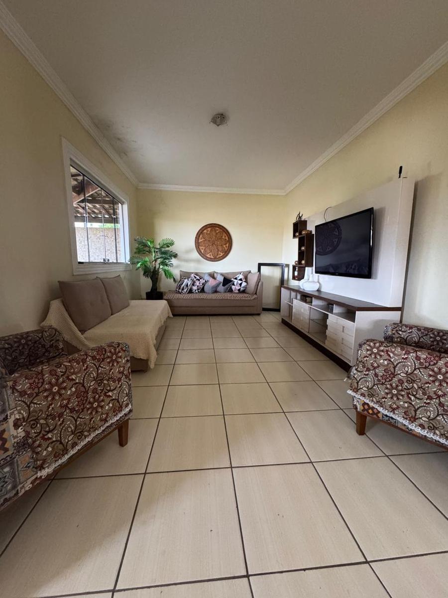 Casa, Lagoa, 3 Quartos, 5 Vagas, 1 Suíte