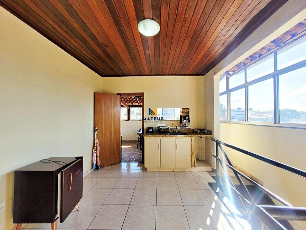 Cobertura, Santa Cruz, 4 Quartos, 2 Vagas, 1 Suíte