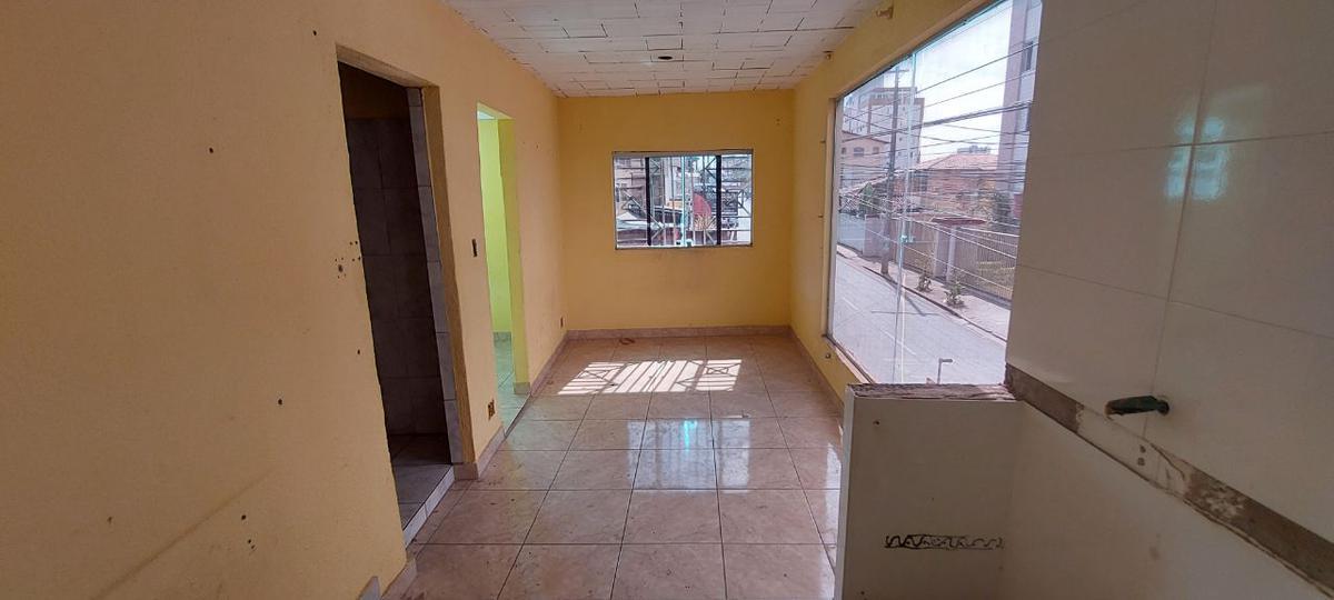 Lote, Padre Eustáquio, 0 Quarto, 25 Vagas