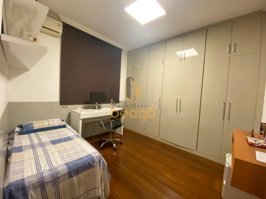 Casa, Parque Xangri-lá, 4 Quartos, 4 Vagas, 2 Suítes