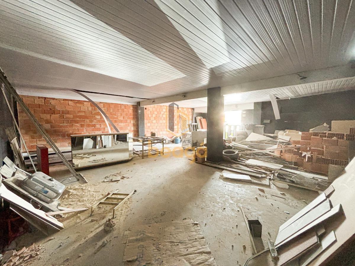 Andar, Santa Terezinha, 0 Quarto, 0 Vaga