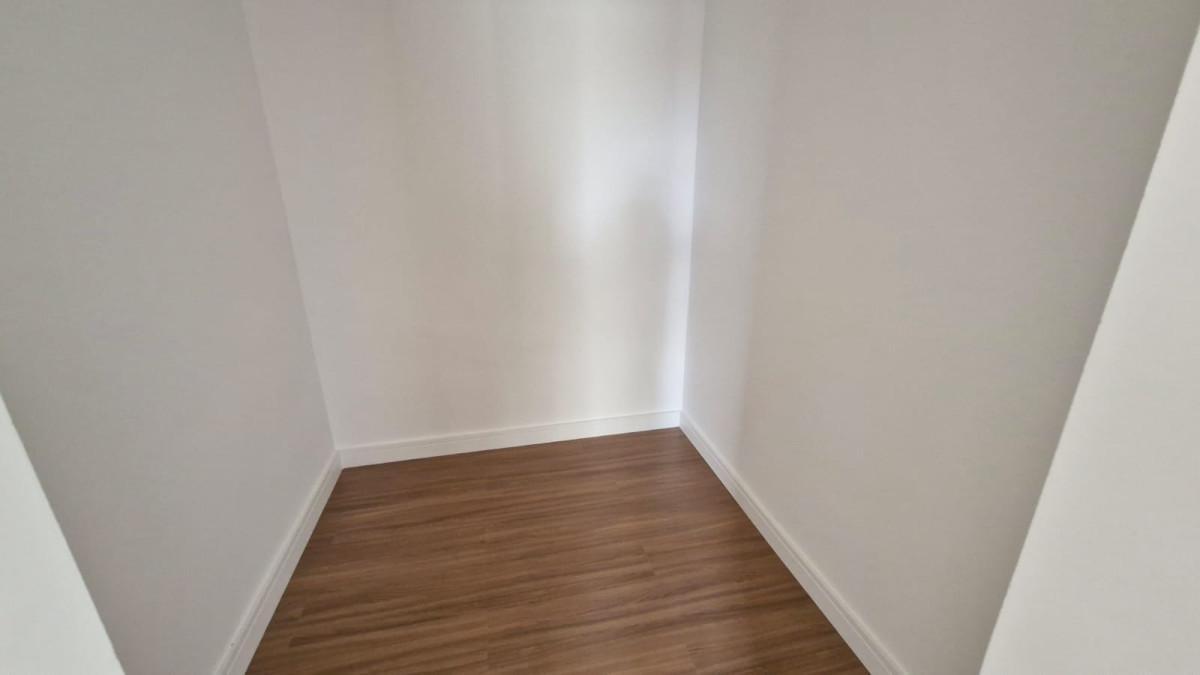 Casa, Planalto, 3 Quartos, 2 Vagas, 3 Suítes