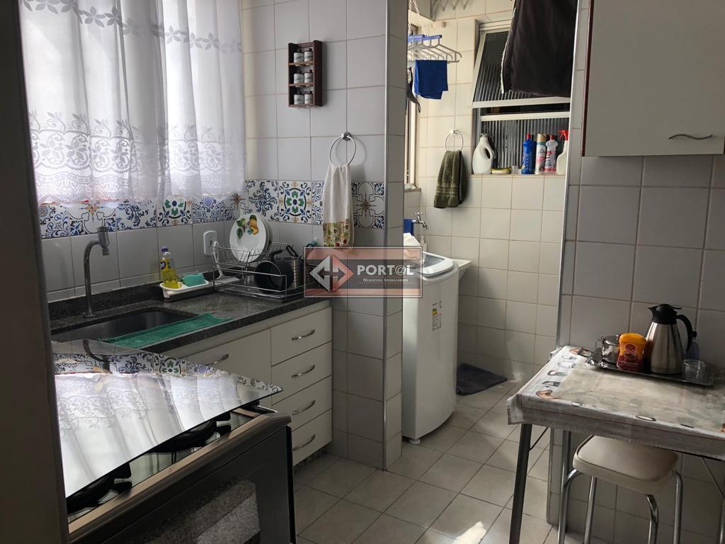 Apartamento, Sagrada Família, 3 Quartos, 1 Vaga, 1 Suíte
