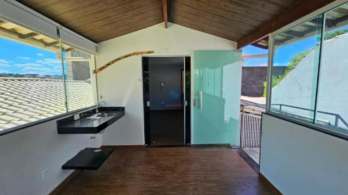 Casa, Fonte Grande, 4 Quartos, 8 Vagas, 1 Suíte