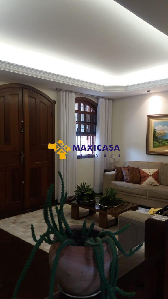 Casa, Caiçaras, 4 Quartos, 3 Vagas, 1 Suíte