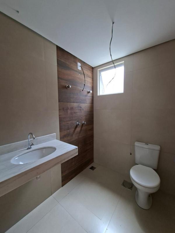 Cobertura, Santa Cruz (barreiro), 3 Quartos, 2 Vagas, 1 Suíte