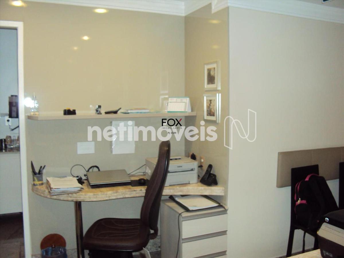 Sala, Barro Preto, 0 Quarto, 2 Vagas