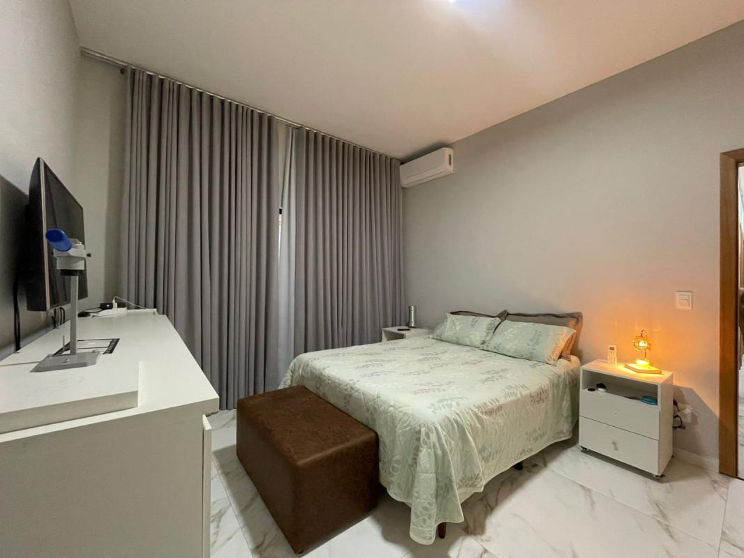Casa, Santa Efigênia, 3 Quartos, 2 Vagas, 1 Suíte