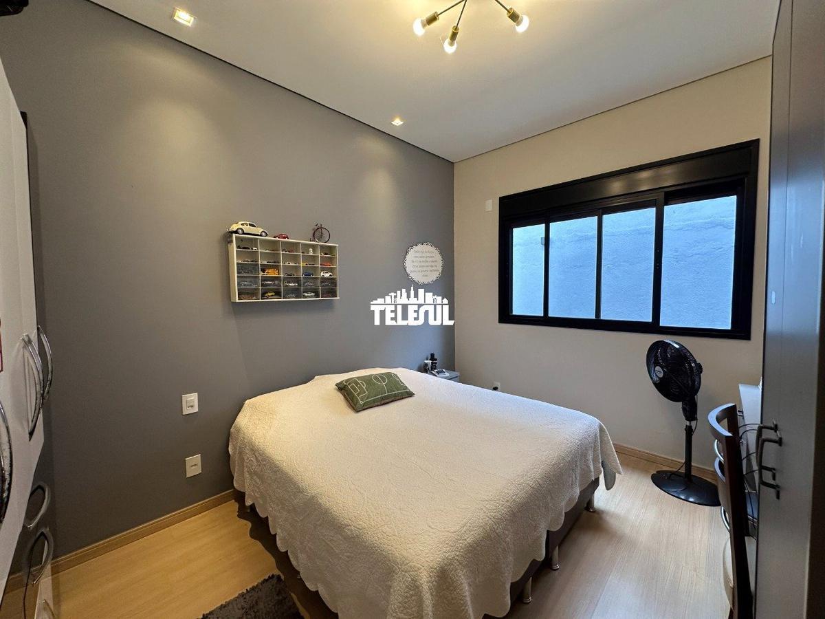 Casa, Campos Elíseos, 4 Quartos, 4 Vagas, 2 Suítes