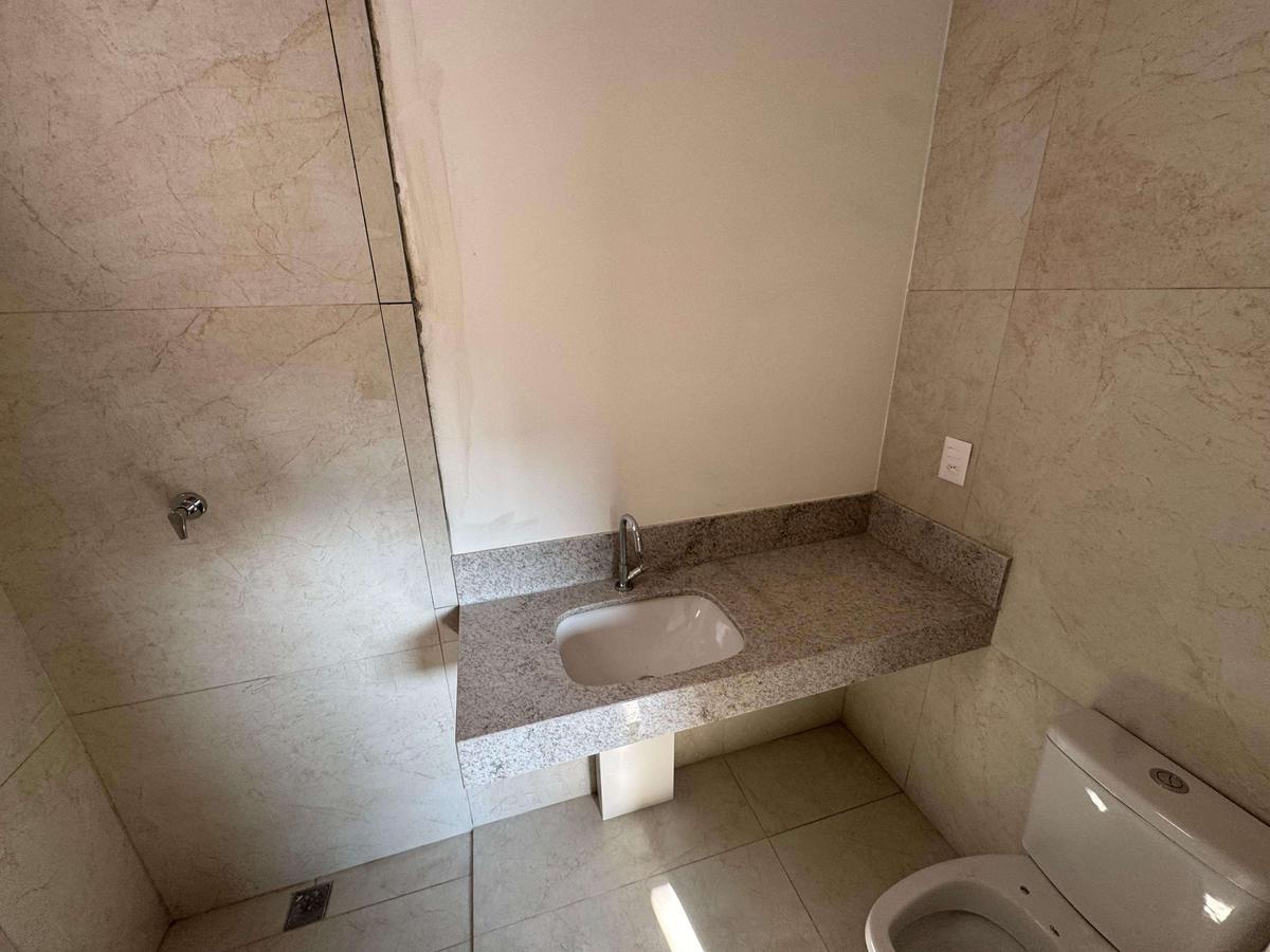 Apartamento, Serra, 2 Quartos, 2 Vagas, 1 Suíte