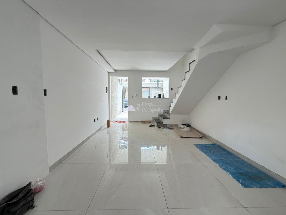 Casa, Piratininga (venda Nova), 2 Quartos, 1 Vaga, 2 Suítes