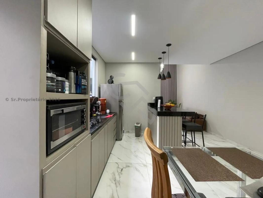 Casa, Santa Efigênia, 3 Quartos, 2 Vagas, 1 Suíte