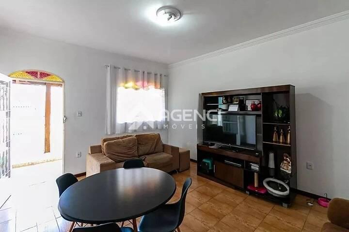 Casa, Camargos, 3 Quartos, 0 Vaga, 1 Suíte