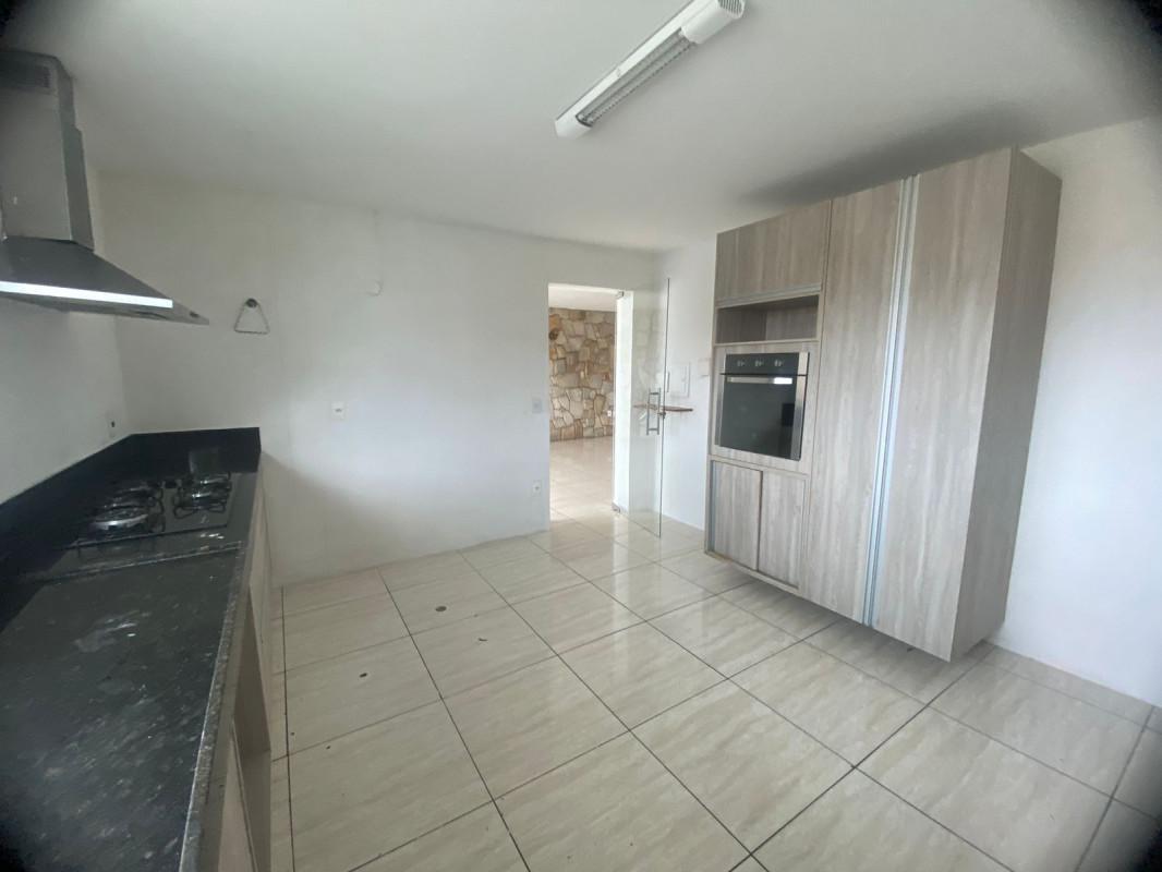 Casa, Floresta, 4 Quartos, 4 Vagas, 1 Suíte