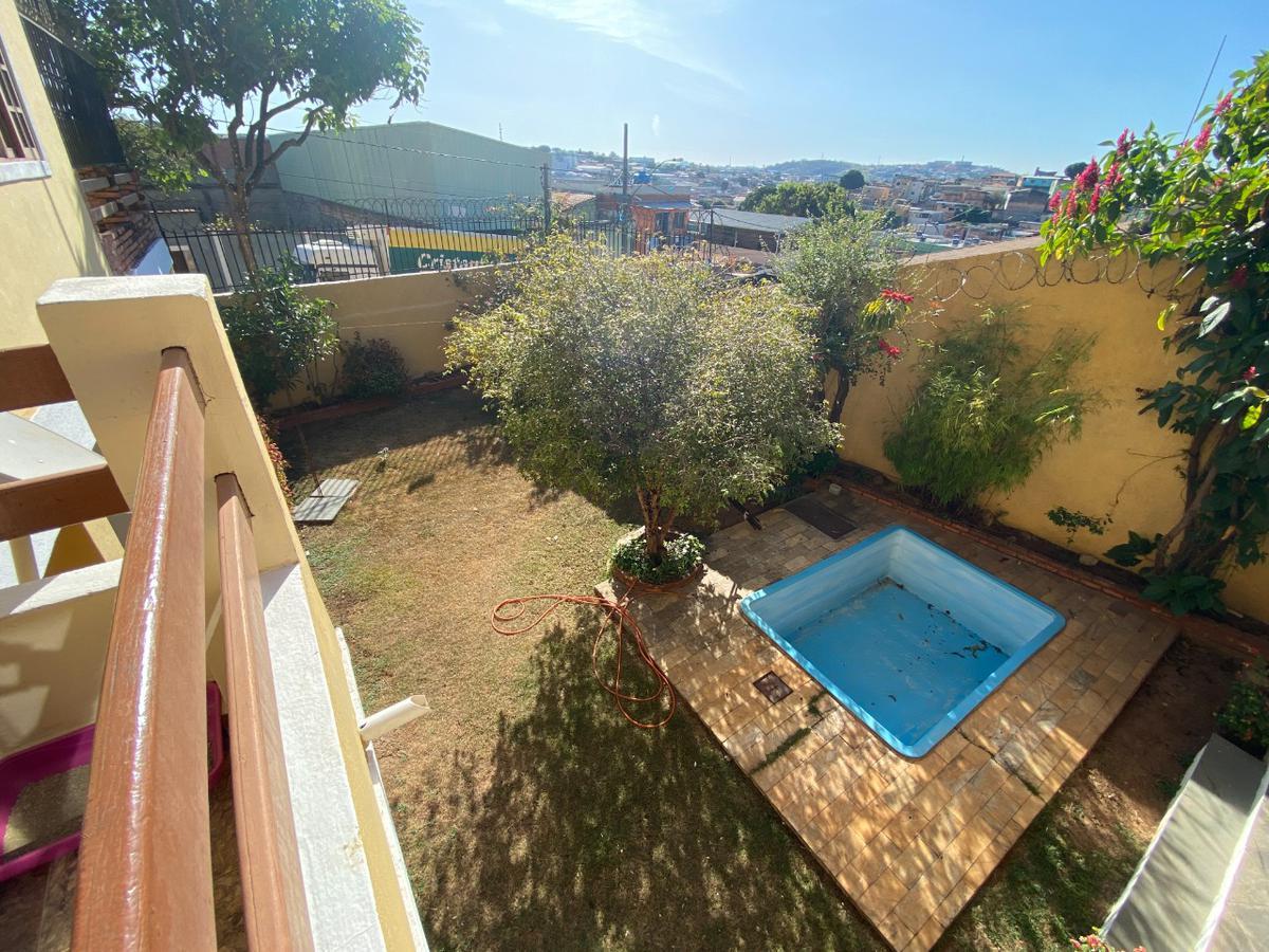 Casa, Vila Pérola, 4 Quartos, 5 Vagas, 1 Suíte