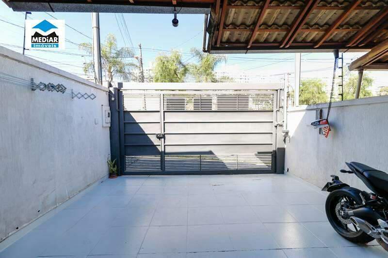 Casa, Buritis, 2 Quartos, 2 Vagas, 1 Suíte