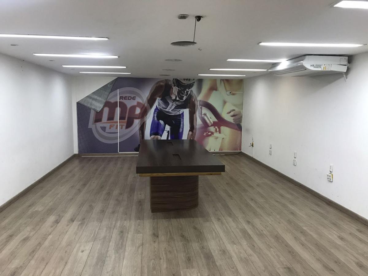 Prédio, Floresta, 0 Quarto, 3 Vagas