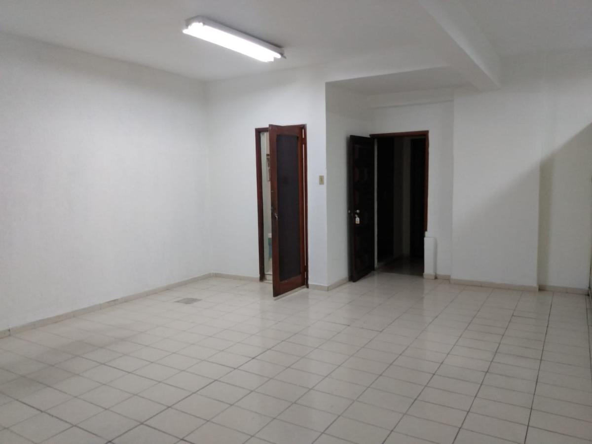 Sala, Centro, 0 Quarto, 0 Vaga