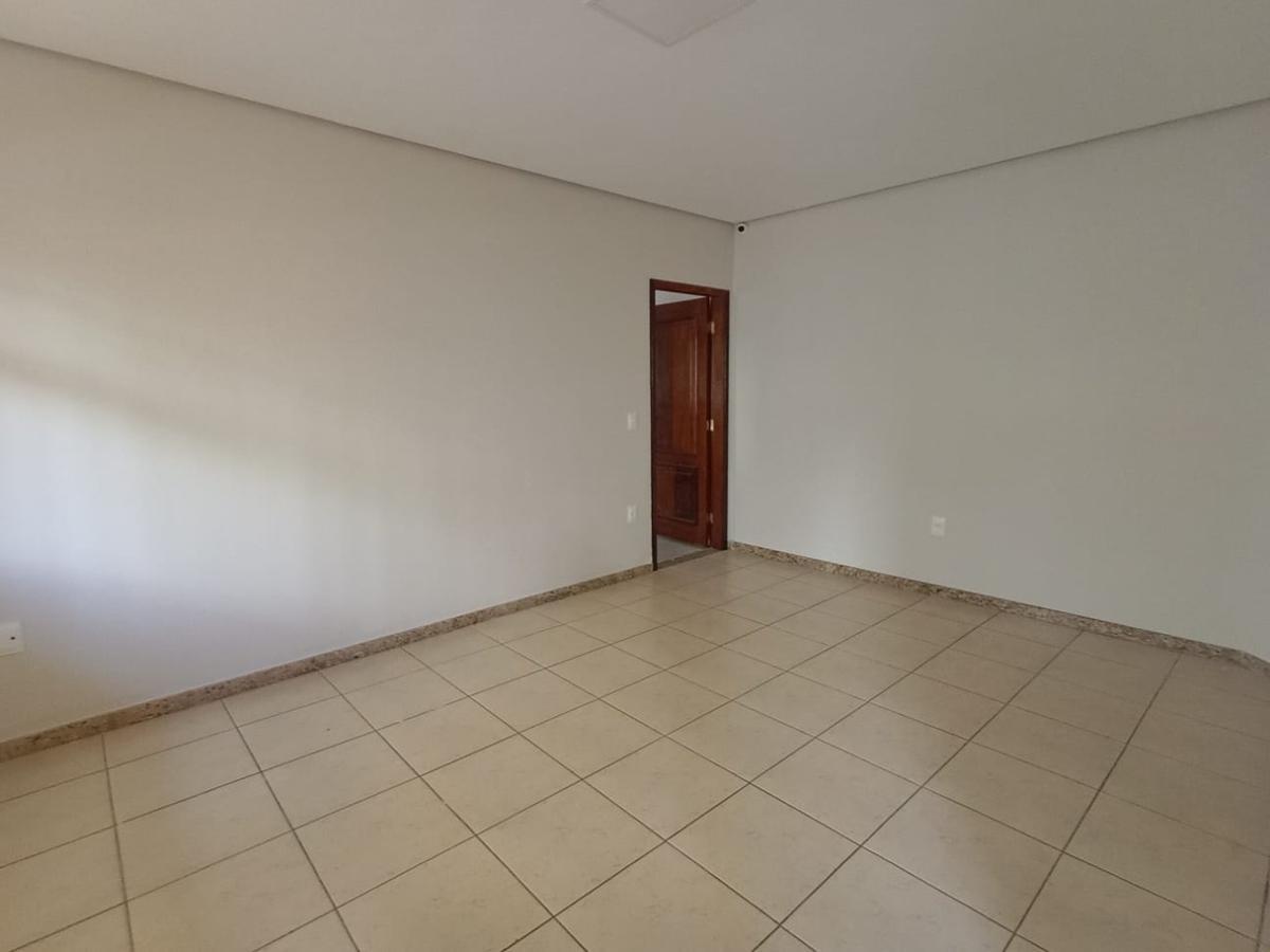 Casa Comercial, União, 0 Quarto, 0 Vaga