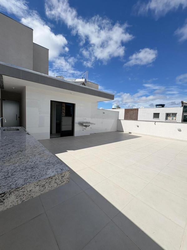 Cobertura, Tirol (barreiro), 3 Quartos, 2 Vagas, 1 Suíte